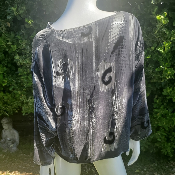 PEGGOTTY velvet burnout top - Picture 3 of 7